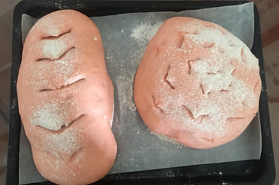 樱花粉色麻薯红豆沙软欧包