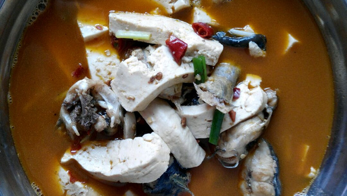 黄骨鱼煲豆腐