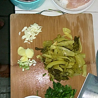 酸菜鱼的做法图解1