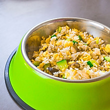 狗狗菜谱：黄瓜蛋炒饭