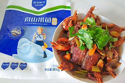 天津特色--蒜子鲜虾烧带鱼
