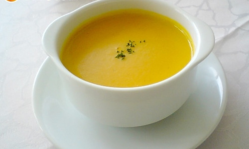 奶油南瓜浓汤——微波食谱的做法