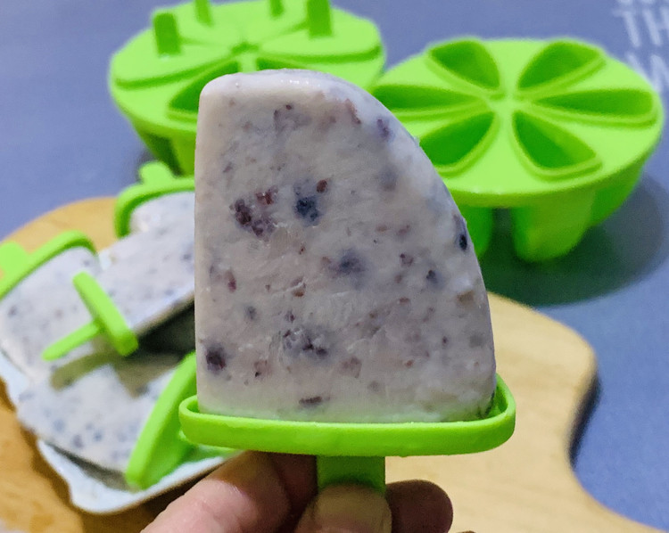 牛奶红豆冰棒的做法