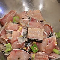酸菜砂锅鱼的做法图解8