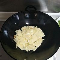 醋溜尖椒土豆片的做法图解3