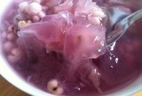 紫薯薏米银耳汤的做法