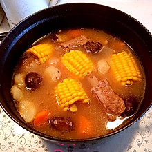 蔬菜排骨甜汤