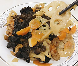 藕片虾米鲜炒木耳的做法