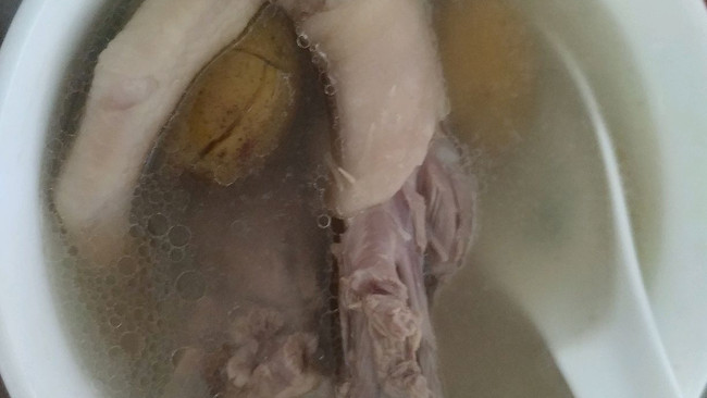 橄榄鸭汤的做法