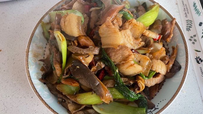 蘑菇青菜炒肉
