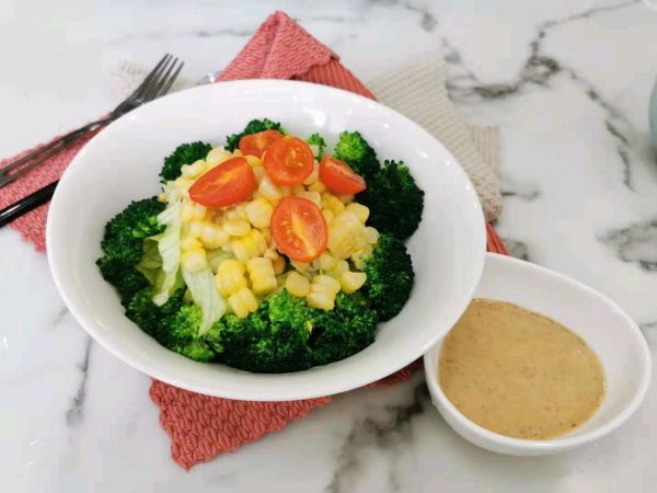 瘦身减脂玉米蔬菜沙拉，美味又营养