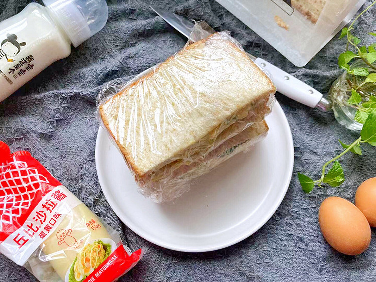 土豆黄瓜鸡蛋三明治的做法