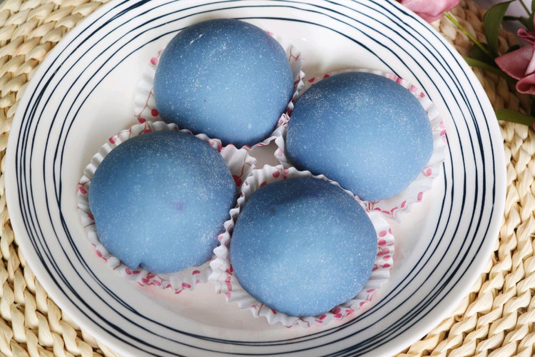 蓝色小甜品～雾霾蓝火龙果雪媚娘❗️超级简单好吃的做法