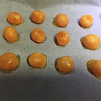 彩色豆沙蛋黄酥的做法图解3