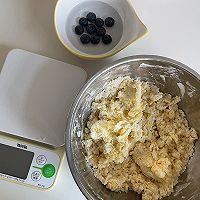蓝莓爆浆小面包宝宝辅食的做法图解1