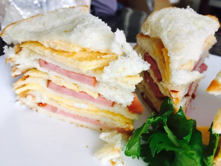 周末早餐—小小三明治的做法