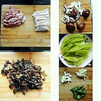 三鲜炒肉的做法图解1