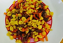 炒三丁【胡萝卜，玉米粒，肉丁】的做法