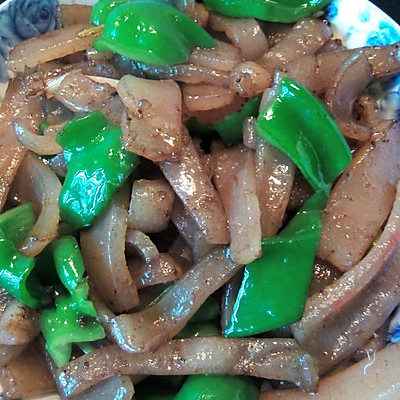 肉皮炒青椒（家常）