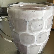 自制：夏日蓝莓酸奶饮