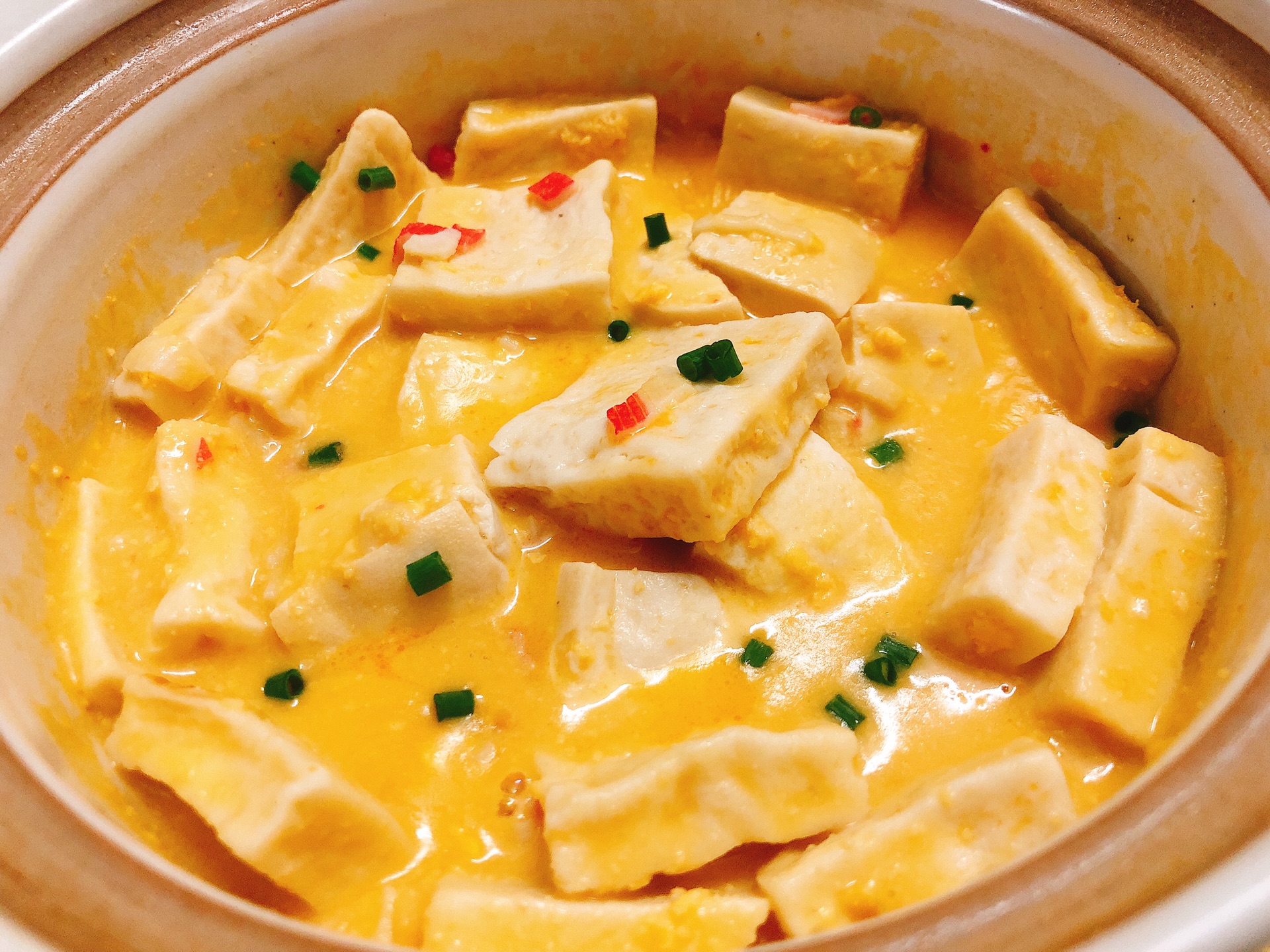 蟹黄豆腐煲怎么做 蟹黄豆腐煲的做法 豆果美食
