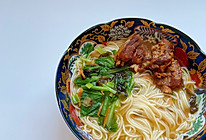 #餐桌上的春日限定#鲜味排骨面的做法