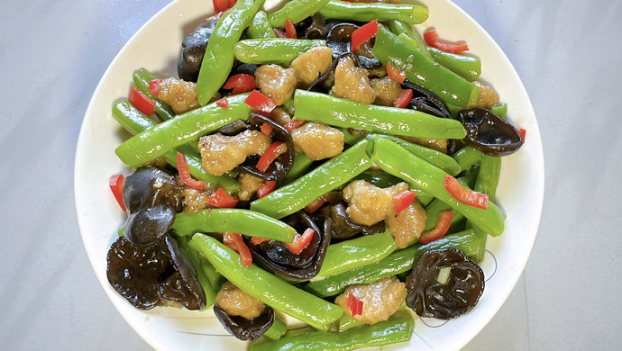 豇豆黑木耳炒肉丁