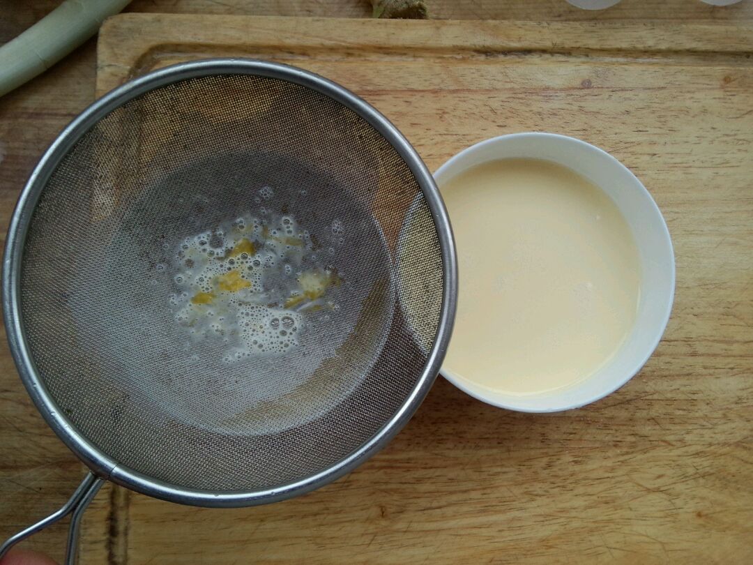 蜂蜜牛奶炖蛋怎么做_蜂蜜牛奶炖蛋的做法_亲爱的兔美酱_豆果美食