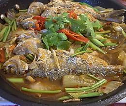 【荼靡美食】超级下饭的一锅鲜“杂鱼煲”的做法