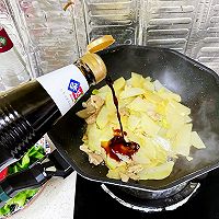 从小吃到大的肉片炒土豆柿子椒，肉香味美色撩人的做法图解8