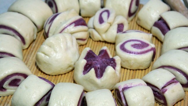 奶香紫薯花式馒头的做法
