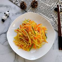#时令蔬菜最养人#清炒胡萝卜土豆丝