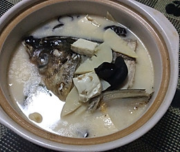 砂锅鱼头豆腐的做法