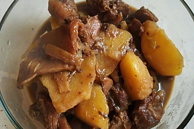 土豆炖牛腩