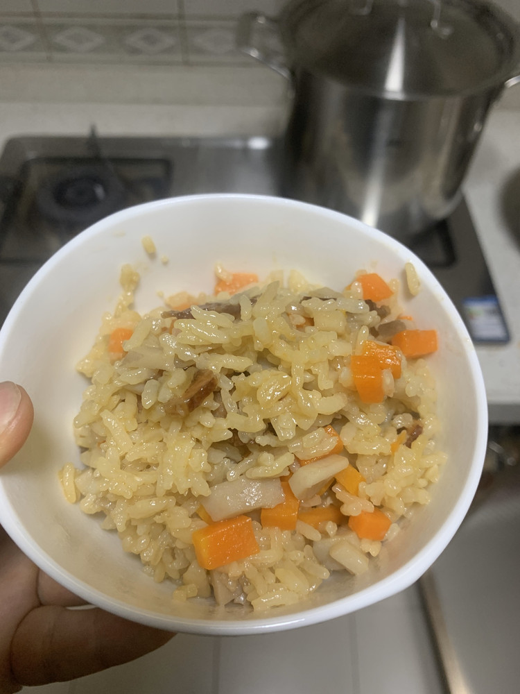 好吃！虾汤藕丁腊肉饭的做法
