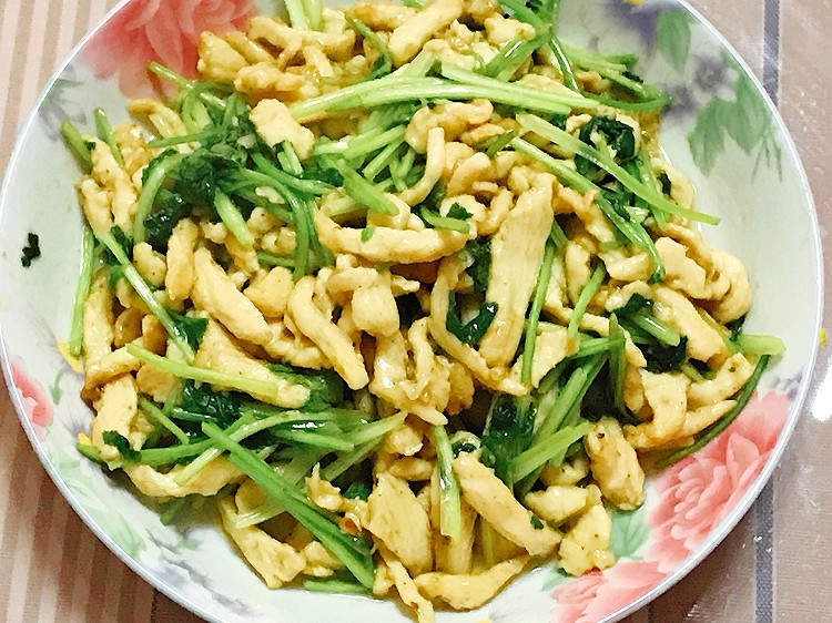 芫爆鸡丝的做法
