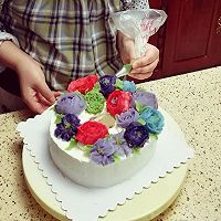豆沙裱花蛋糕的做法图解1