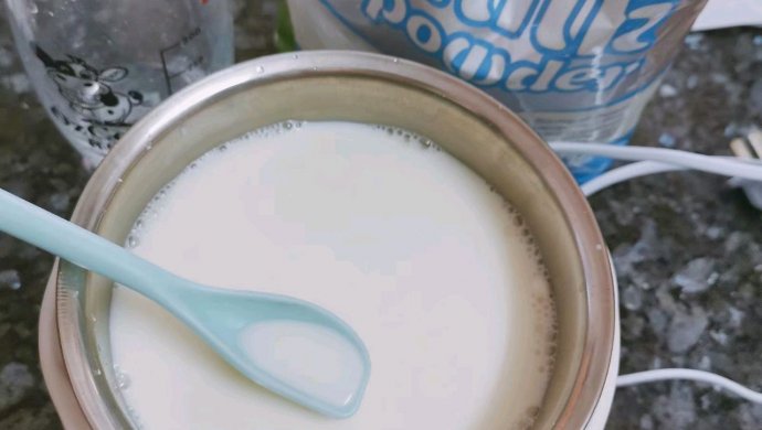 酸奶