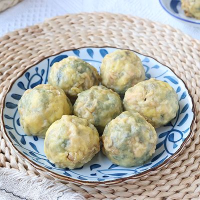 不需揉面，低脂低卡减脂餐鸡肉菠菜团子