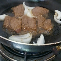 中西式黑椒酱牛排饭的做法图解8