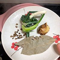 猪骨一锅炖的做法图解6