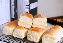 #春日露营 易享“佳”味 #豆乳卡仕达夹心面包的做法