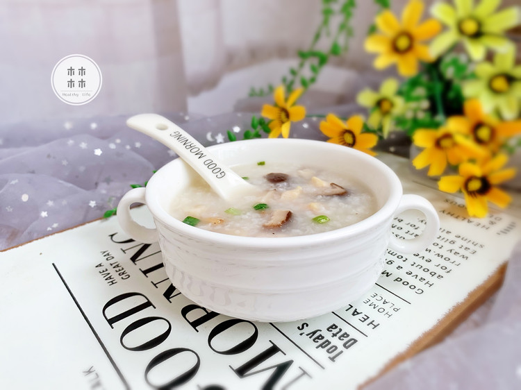香菇鸡肉粥的做法