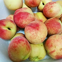 桃子果酱的做法图解1