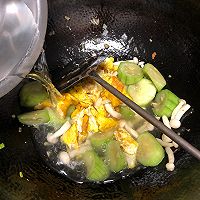 丝瓜白玉菇蛋汤的做法图解7