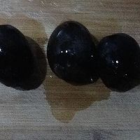 凉拌皮蛋的做法图解1