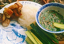 云南孔雀宴 ~腌菜膏烤五花肉喃咪（瑞丽傣族）的做法
