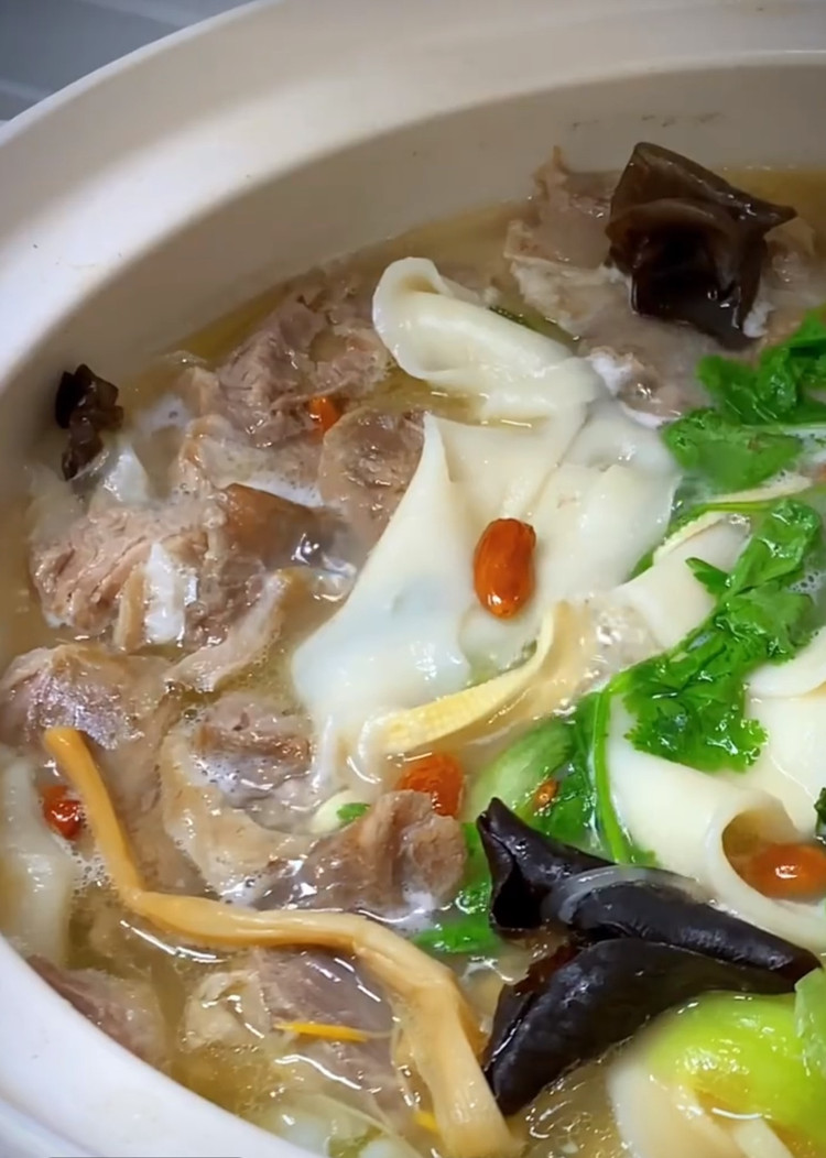 羊肉烩面的做法