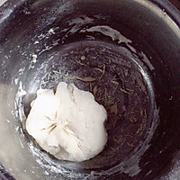 8寸披萨饼皮的做法图解1