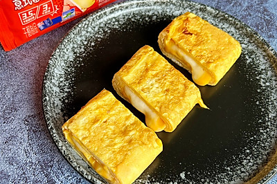 简单美味的初秋快乐早餐：爆浆芝士厚蛋烧